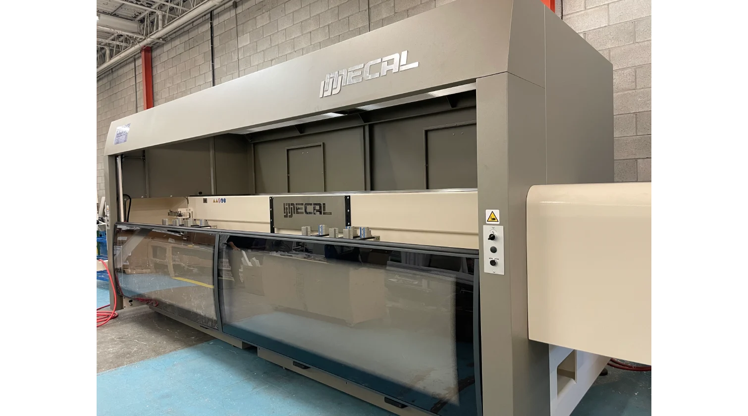 int machinery CNC profile machining centres 4axes mecal kosmos installation 1