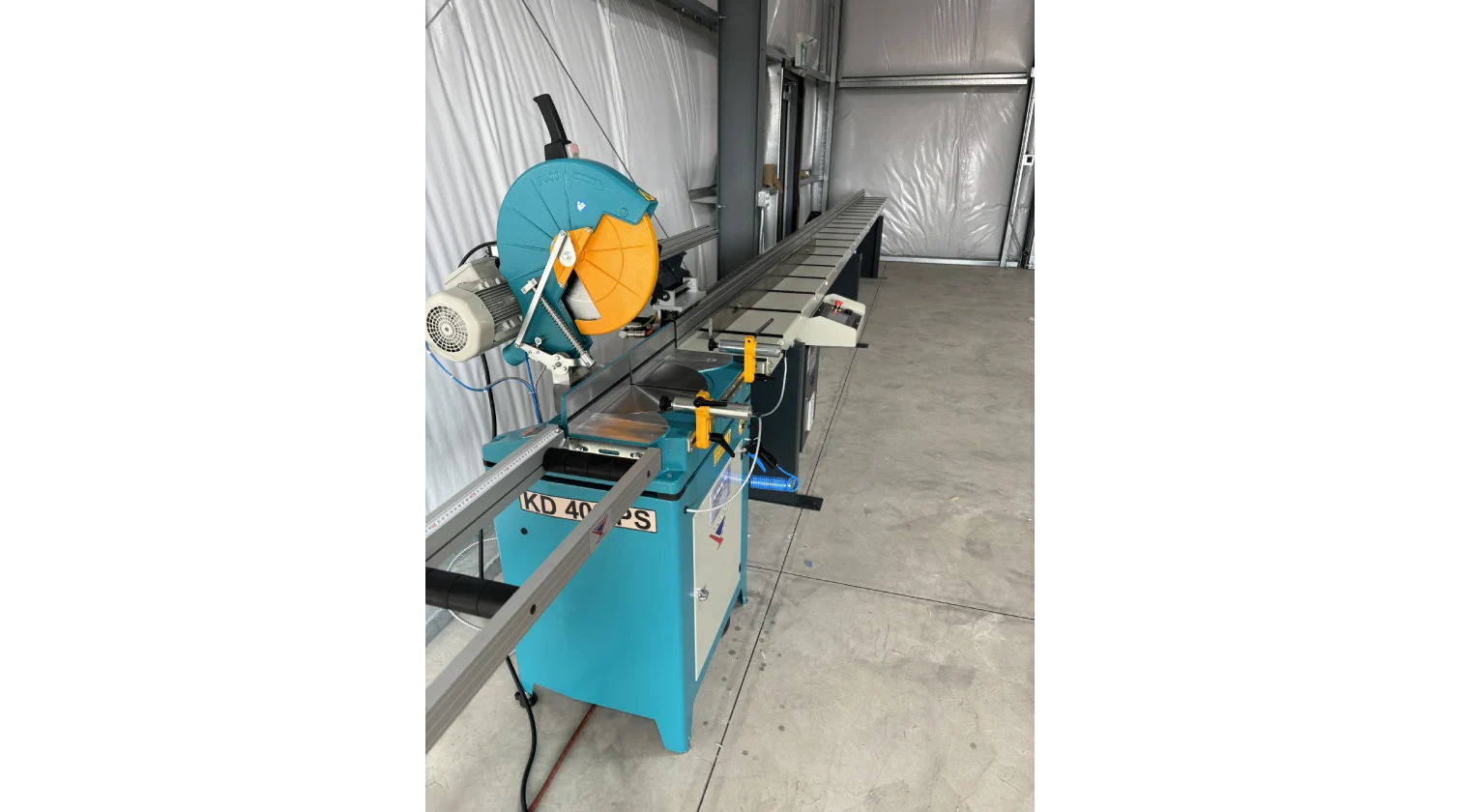 int machinery single head saw down cut saw KD 400PS installation 1