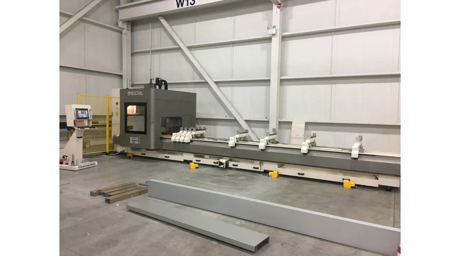 CNC profile machining centres 5axes mecal ariel5 int machinery installation 3