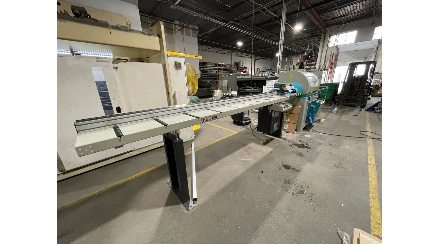 int machinery aluminum length stop positioner Yilmaz HDL 400 700 installation 1